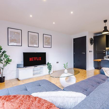 2 King Size Beds In Manhattan Styled Oversize Apartment Leeds  Exterior foto