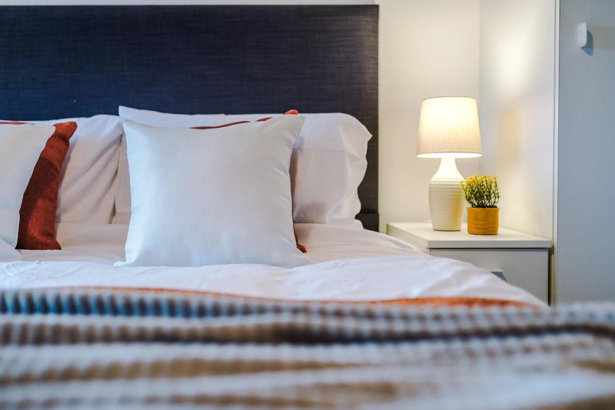 2 King Size Beds In Manhattan Styled Oversize Apartment Leeds  Exterior foto
